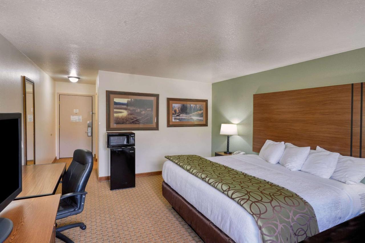 The Ridgeline Hotel At Yellowstone, Ascend Hotel Collection Gardiner Exterior foto