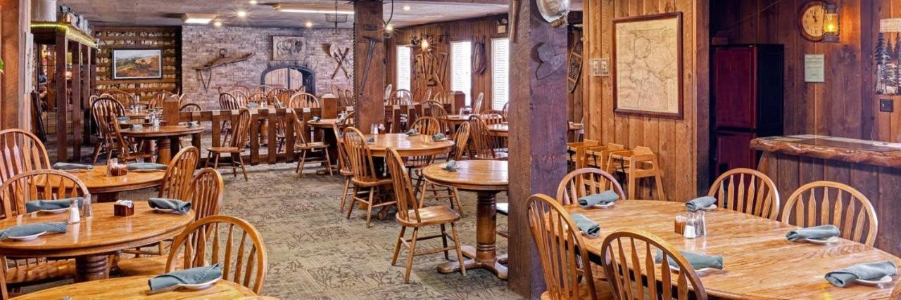 The Ridgeline Hotel At Yellowstone, Ascend Hotel Collection Gardiner Exterior foto
