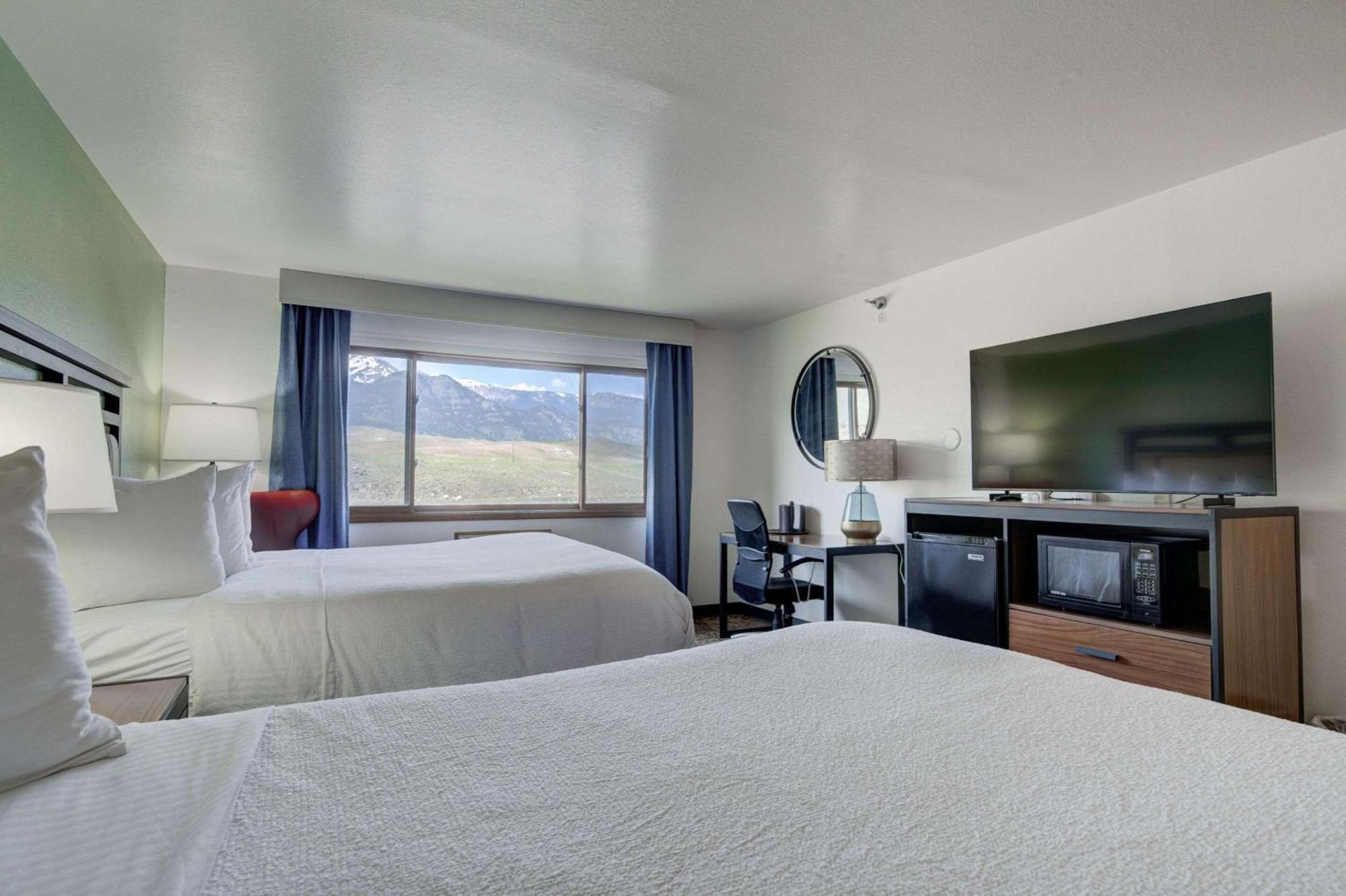 The Ridgeline Hotel At Yellowstone, Ascend Hotel Collection Gardiner Exterior foto